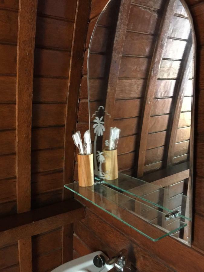 Lotus Bungalow Hotel Nusa Penida Zewnętrze zdjęcie